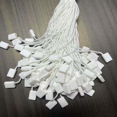 सफेद हैंग नायलॉन प्लास्टिक टैग फास्टनर स्ट्रिंग आयताकार ODM