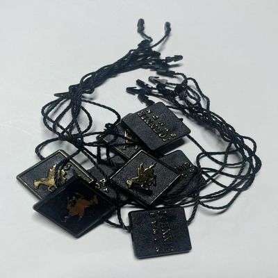 परिधान स्विंग मूल्य टैग फास्टनरों काले लटकन टैग स्ट्रिंग OEM